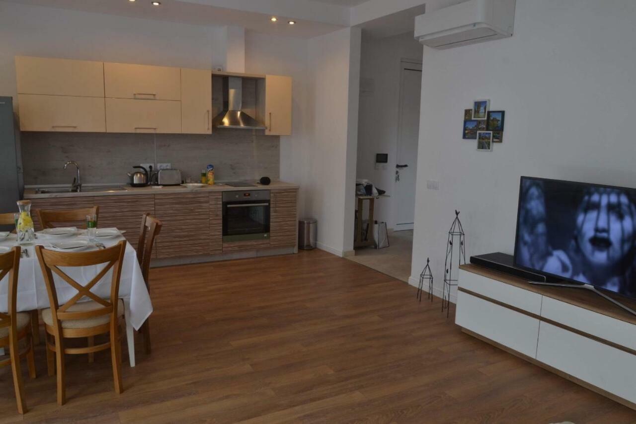 Cozy,Luxurious And Spacious Villa On The Black Sea Luka Ngoại thất bức ảnh